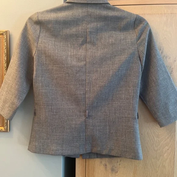 Grey jacket - Picture 2 of 3